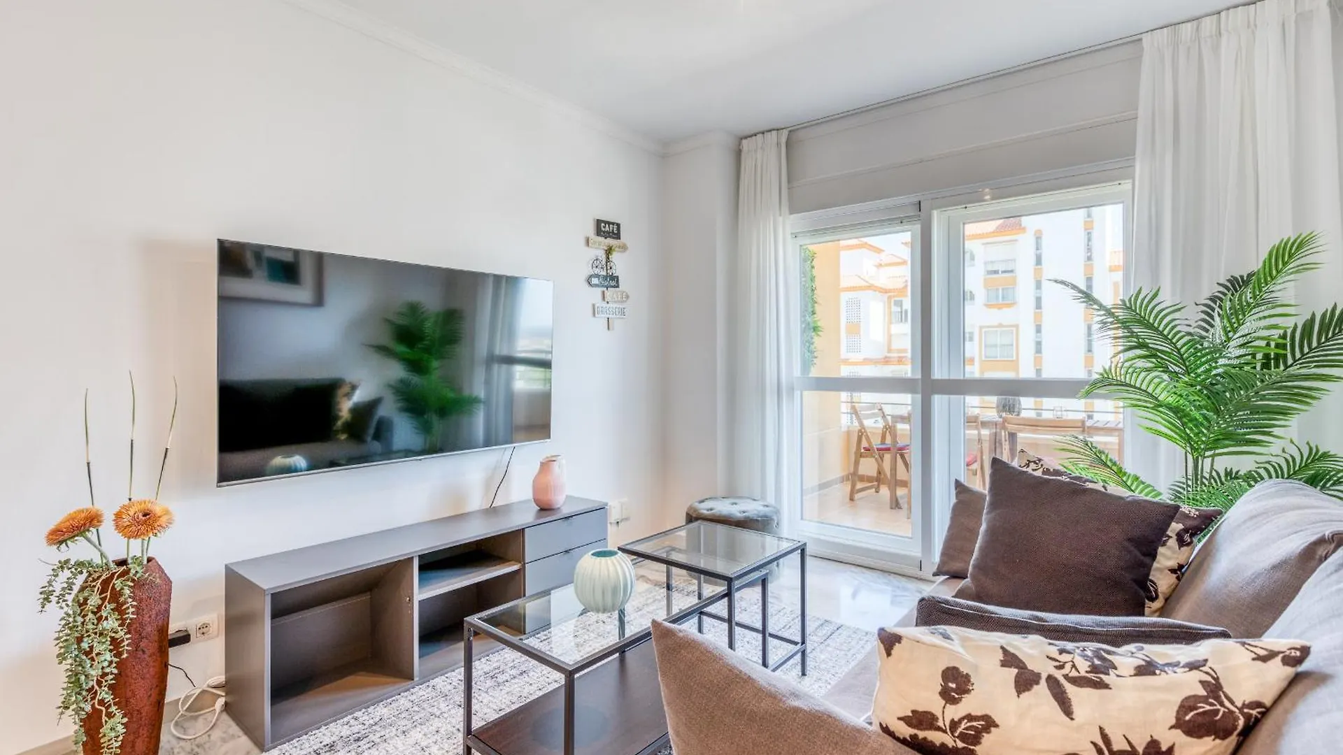 Hanami Puerta Del Mar 2 Estepona Apartment